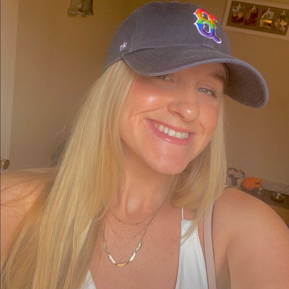 Meet your Posher, Alyssa